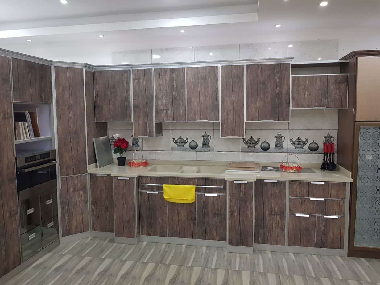 اشكال مطابخ خشمونيوم مساحات صغيرة 2025 8 اشكال مطابخ خشمونيوم 2020