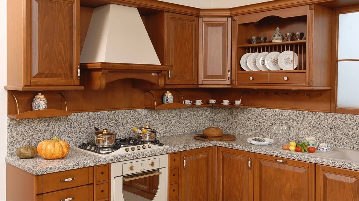 صور مطابخ خشمونيوم صغيرة 2025 | مطابخ خشمونيوم الوان 6 مطابخ خشمونيوم مساحات صغيرة روعة