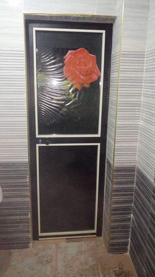 اشكال ابواب الوميتال للحمام مودرن 2026 - شركة العالمية للتند والتغطيات ...