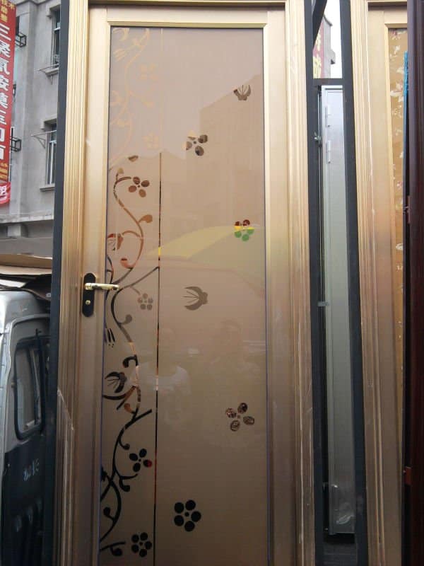 اشكال ابواب الوميتال للحمام مودرن 2026 - شركة العالمية للتند والتغطيات ...