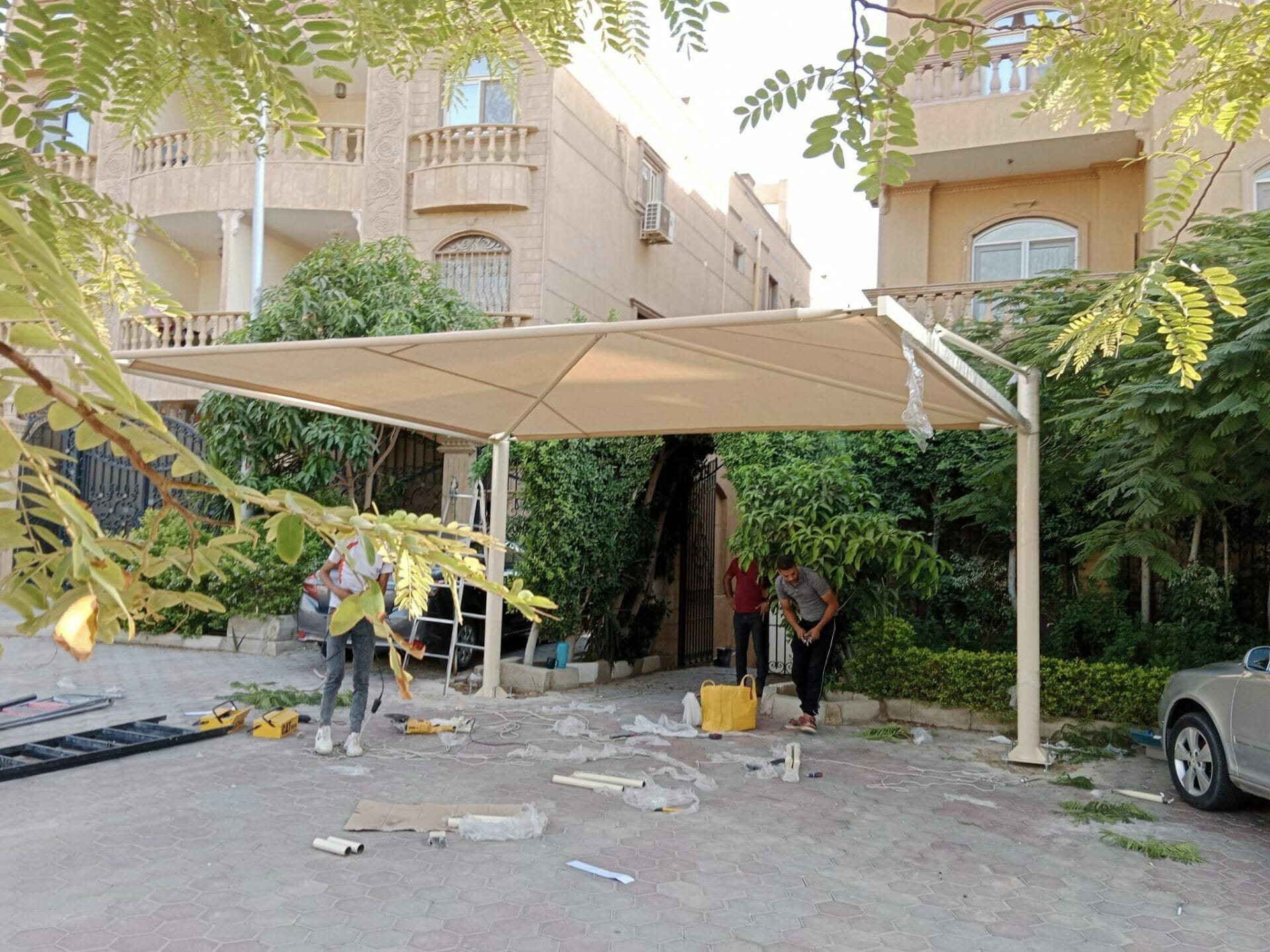 افضل اماكن بيع التندات في القاهرة المضمونة 01555464501 30 مظلات سيارات حديثة هرمية كانت ليفر للسيارات