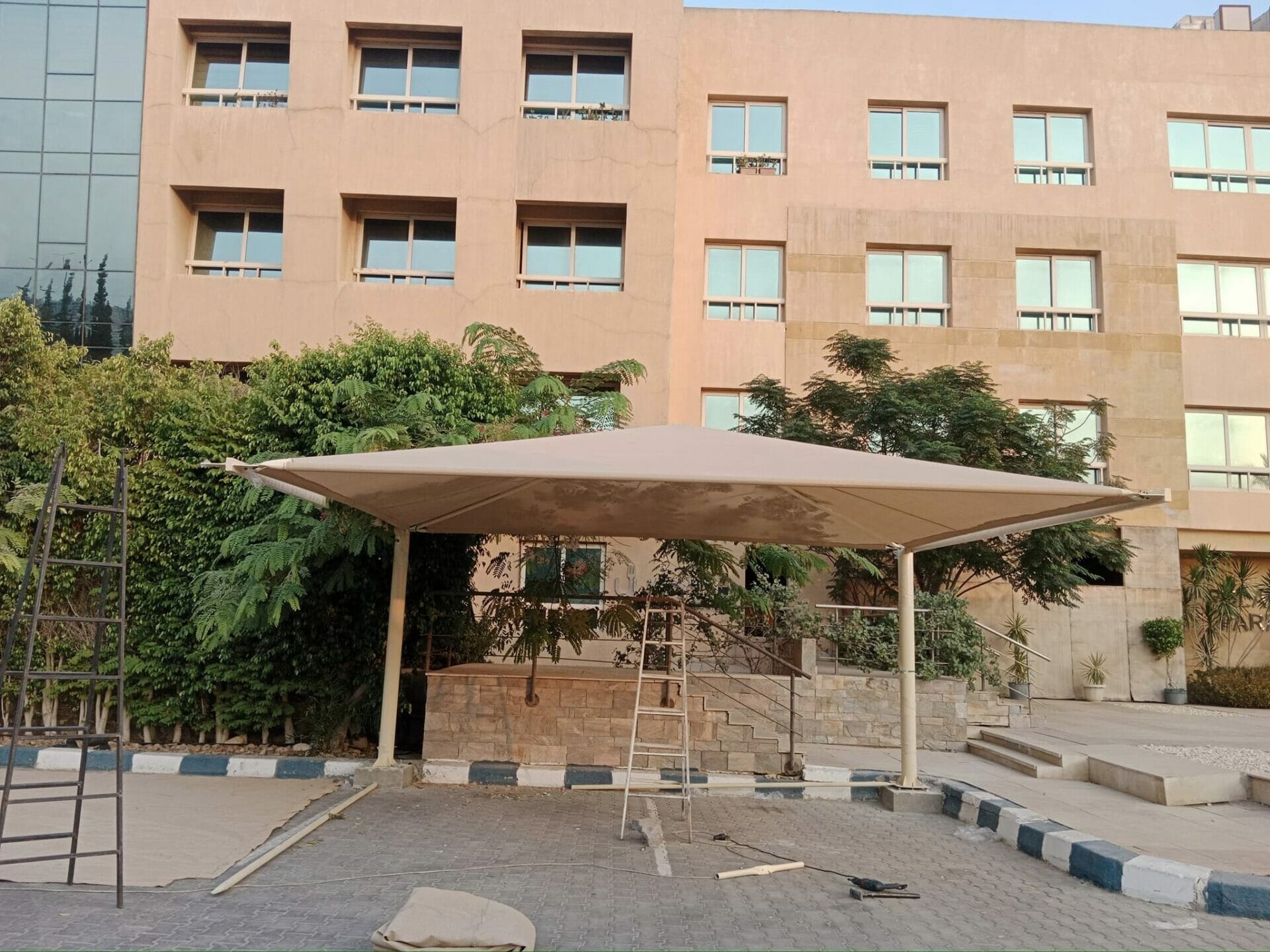 افضل اماكن بيع التندات في القاهرة المضمونة 01555464501 29 مظلات سيارات حديثة هرمية كانت ليفر للسيارات ثابته