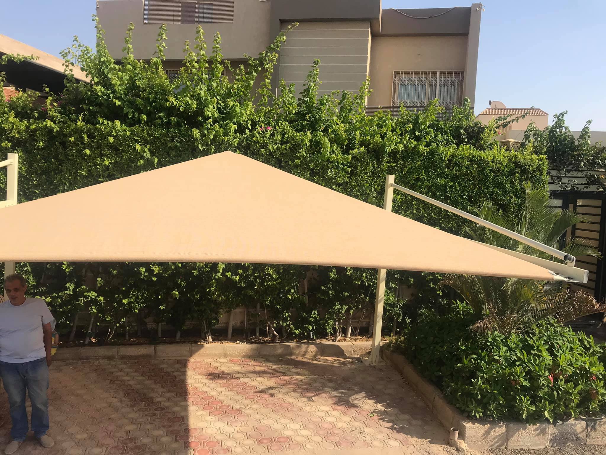 مصنع مظلات السيارات 01555464501 | مظلة سيارة للبيع باحدث شكل 15 مظلات سيارات في مدينة الشروق