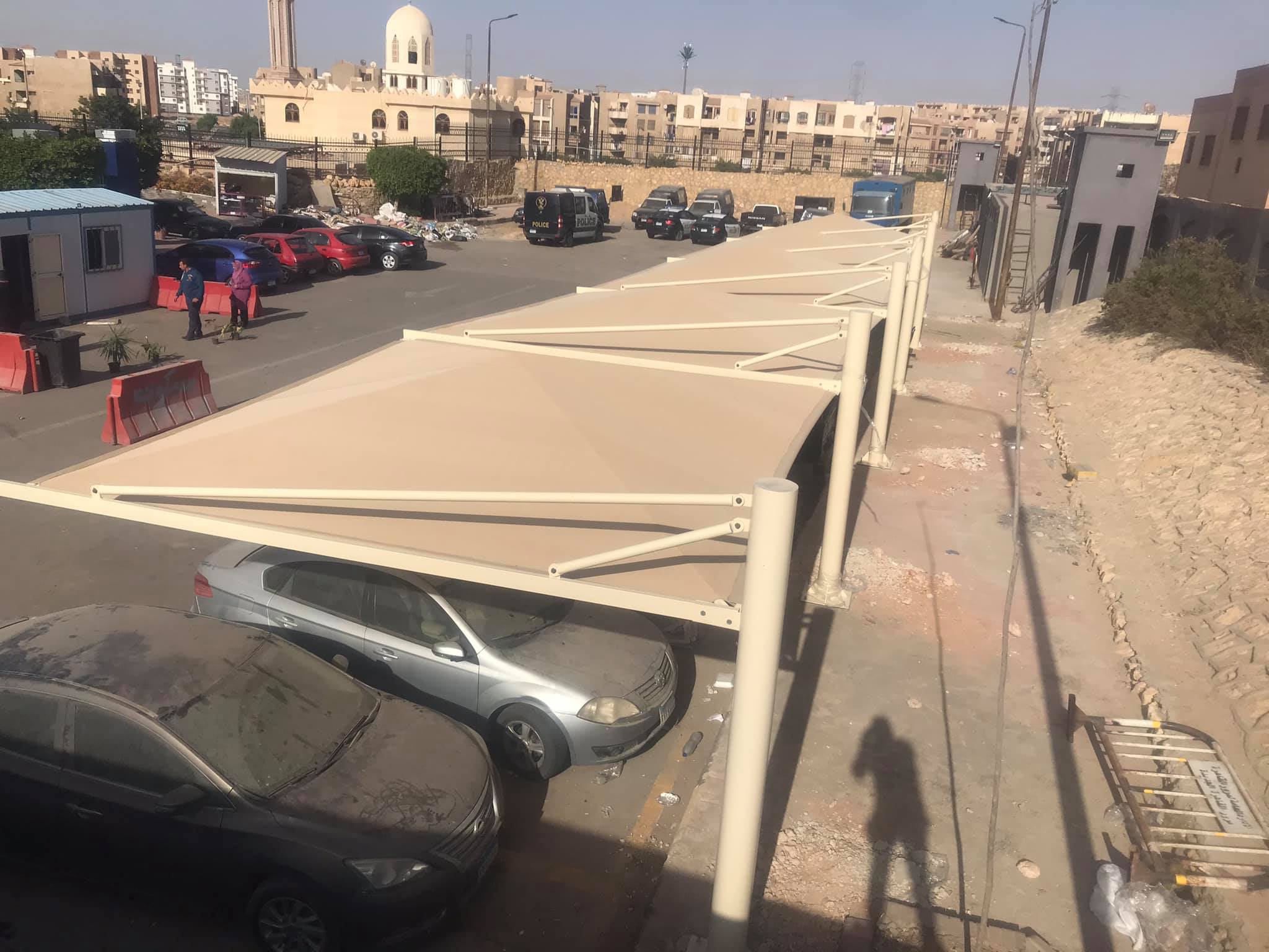 شركة مظلات سيارات 01555464501 | اسعار مظلات السيارات في مصر 44 مظلات جراجات في قسم شرطه الشروق لون بيج